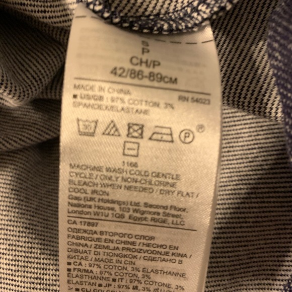 Banana Republic cute sleeveless top - Picture 2 of 5